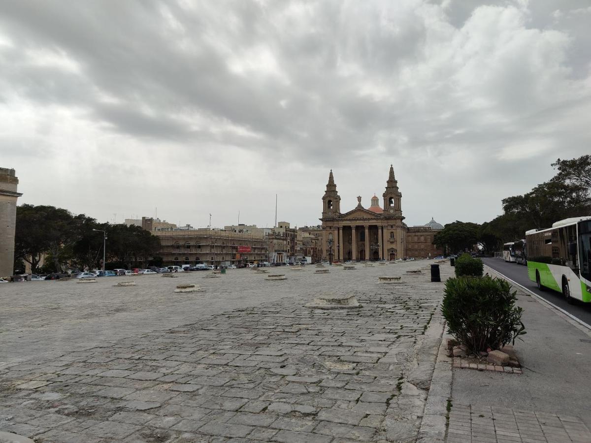 Near Valletta City - Open Views - Ta Tessie Suite In Floriana - Malta Eksteriør bilde